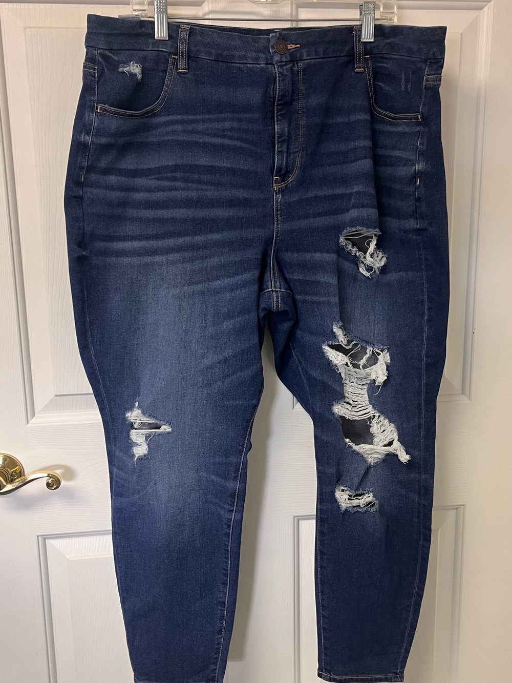 American Eagle Outfitters Dark Blue Distressed Boyfriend Jeans The dream jean